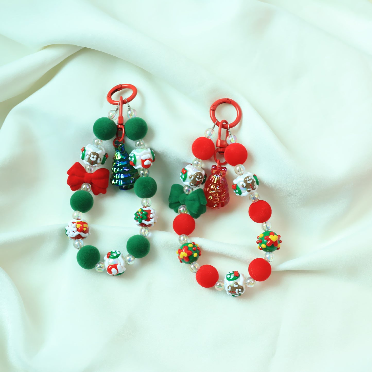 Z.【 Mia 】Christmas chain lucky  bags   (arrive about 15 days)