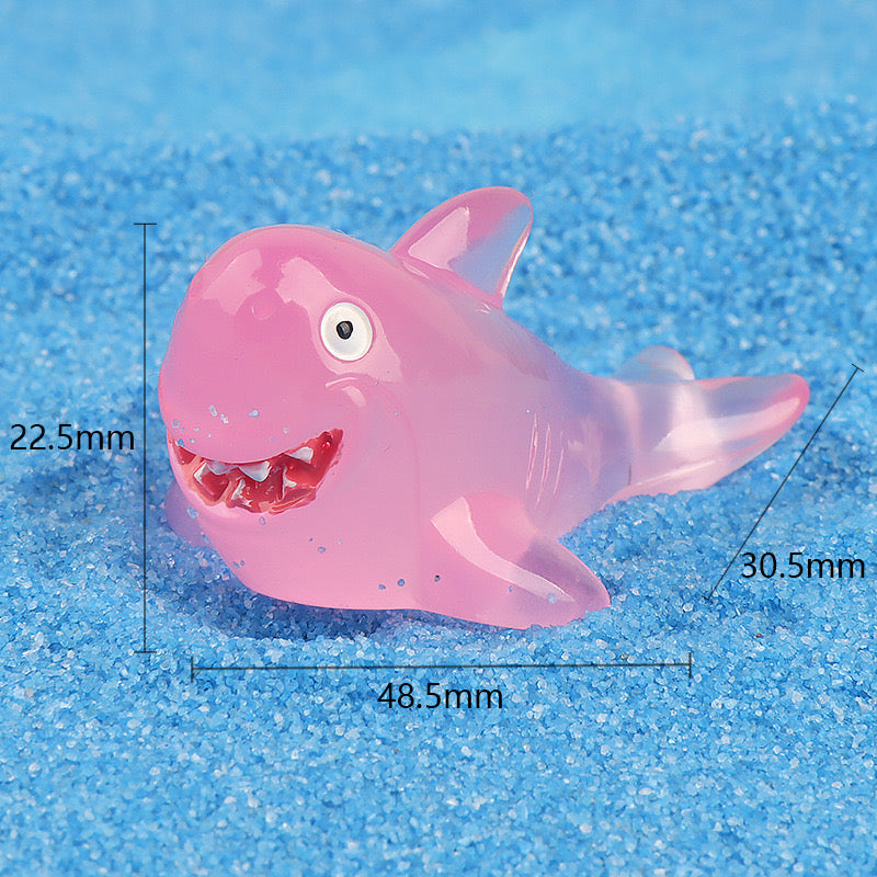 Z.【 Lydia  】Luminous  shark carving    (arrive about 7-12 days)